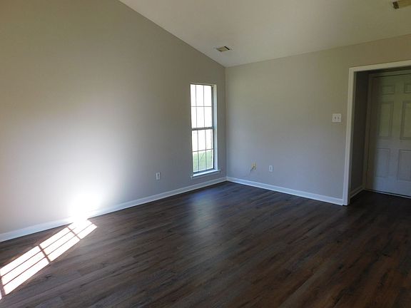 4th image of 3815 Shadow Oaks Pkwy