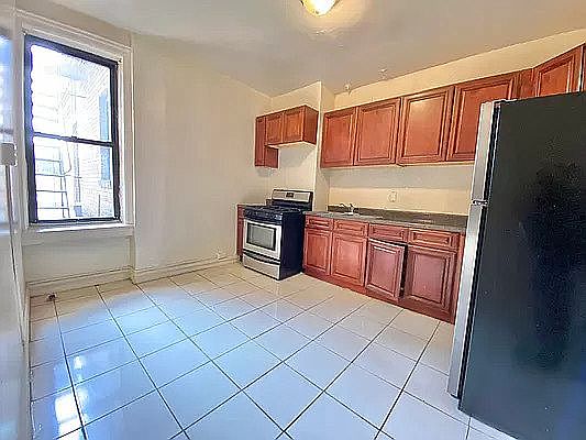 3rd image of 415 Lefferts Ave APT B5