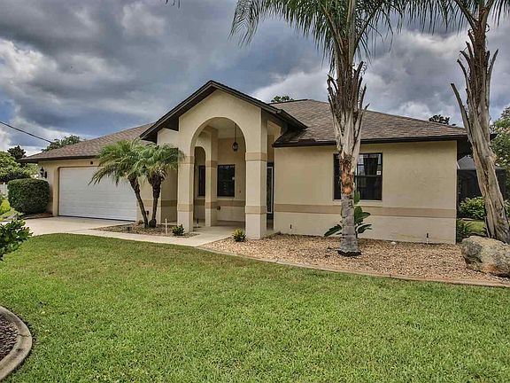 2nd image of 18 Fairchild Ln