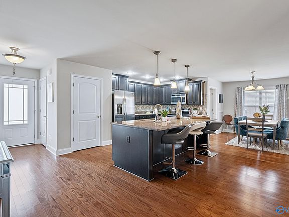 5th image of 127 Meadow Land Dr