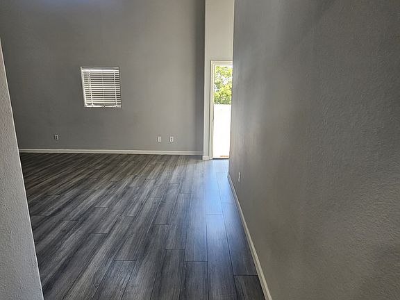 5th image of 684 W 3rd St APT 101