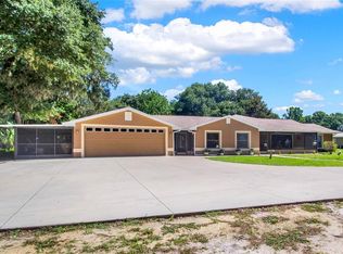 3625 Lakeshore Dr, Mount Dora, FL 32757