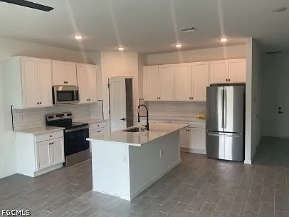 715 Homer Ave S — Photo 3