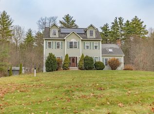 142 River Rd, Pepperell, MA 01463