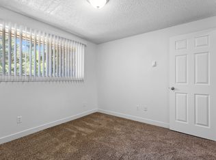 755 SE Hogan Rd #15, Gresham, OR 97080