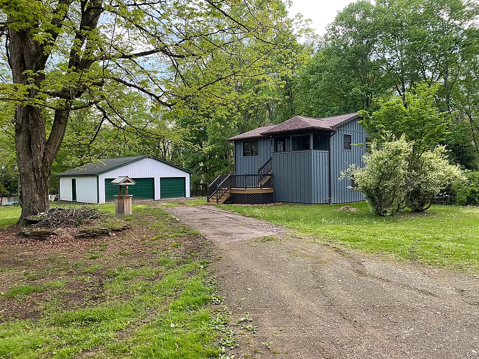 146 Forest Dr