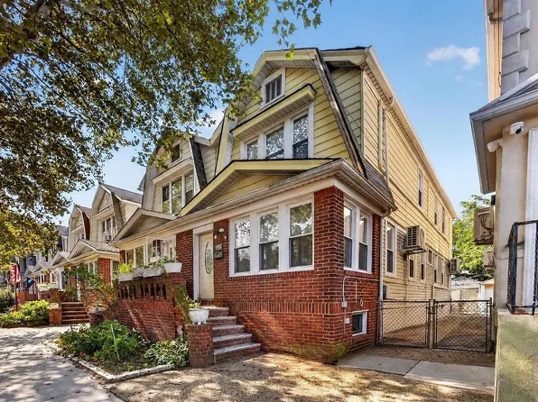 1716 E 32nd St, Brooklyn, NY 11234