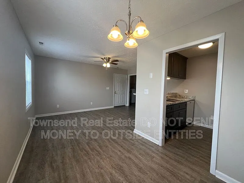 1 bed, 1.0 bath, 950 sqft, $875 — Photo 4