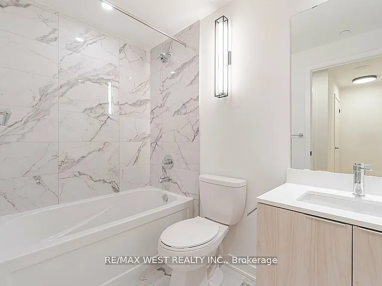 123 Portland St #403 — Photo 26