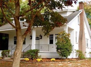 325 N Forklanding Rd, Maple Shade, NJ 08052