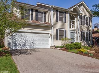 5411 Burwood Rd, Oakwood Hills, IL 60013