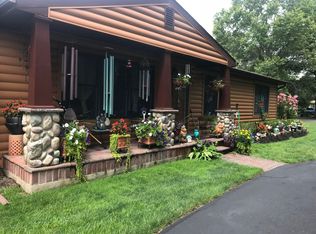 9 Hanover Dr, Cookstown, NJ 08511