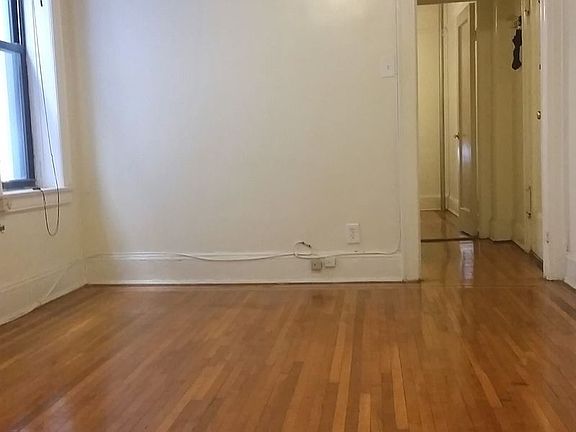 2nd image of 3164 34th St APT A4