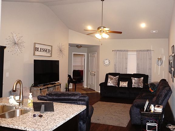 3rd image of 91 Bassingham Dr