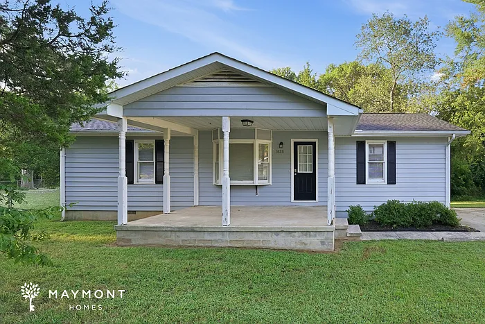 3 bed, 2.0 bath, 1200 sqft, $1,695 — Photo 1
