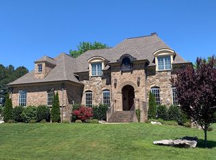 7968 Jonathan Dr, Ooltewah, TN 37363