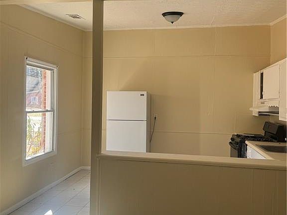 3rd image of 2126 Hanfred Ct