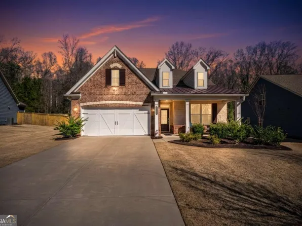 5718 Pickens Garden Ln, Powder Springs, GA 30127