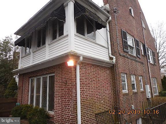 5th image of 726 Greenhill Ave