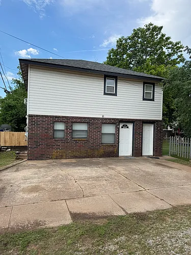 312 SE 4th St #A Photo 1