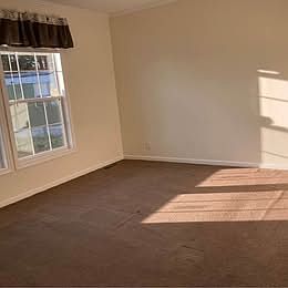 5th image of 18 Faucette Ct #149