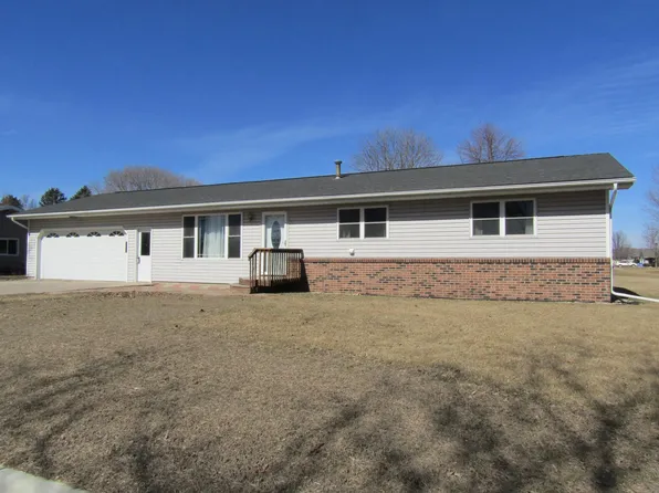 278 Hickory St, Dawson, MN 56232