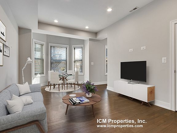 2nd image of 814 W Altgeld St #1