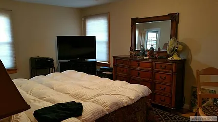 Rented by Bouklis Group