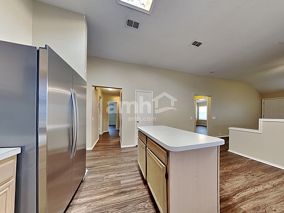 4th image of 5221 Vista Verde Dr
