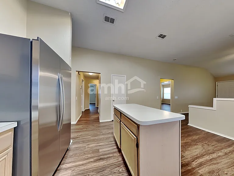 5221 Vista Verde Dr — Photo 4