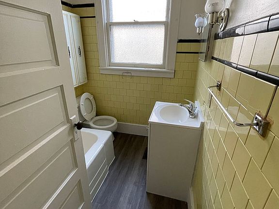 5th image of 101 Glen Ave APT 1