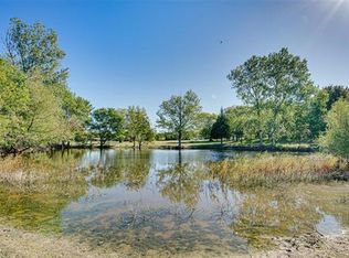 102 Old Pecan, Ennis, TX 75119