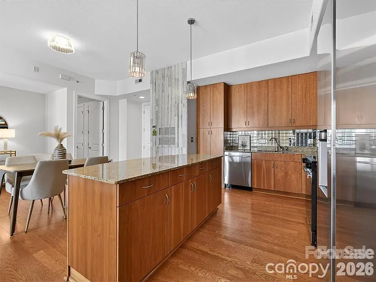 4620 Piedmont Row Dr #408 — Photo 2