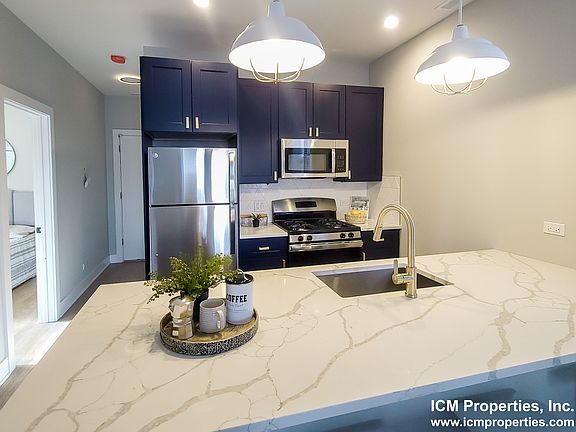 2nd image of 44093B N Seeley Ave #3B