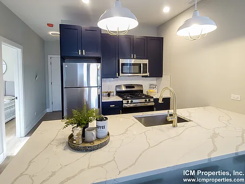 4405 N Seeley Ave #3B Photo 1