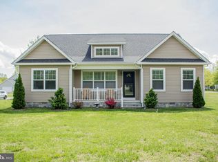 303 Railroad Ave, East New Market, MD 21631