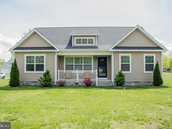 303 Railroad Ave, East New Market, MD 21631