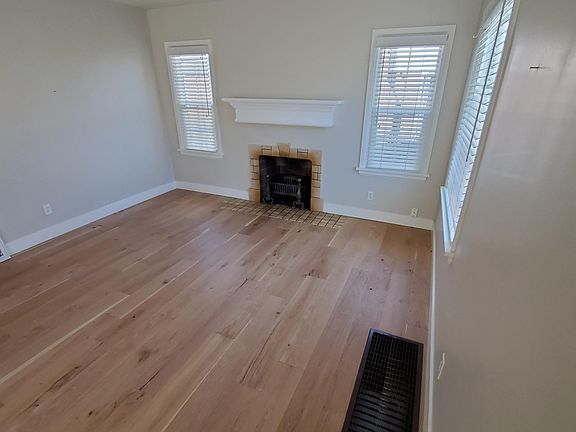 2nd image of 1538 E Westminster Ave