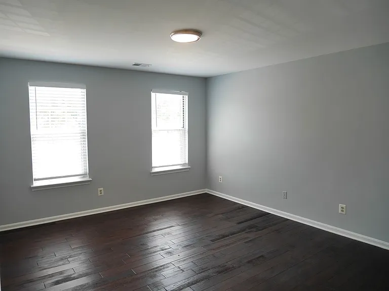 13706 Primrose Ct — Photo 23