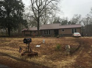 146 6th Ave E, Guin, AL 35563