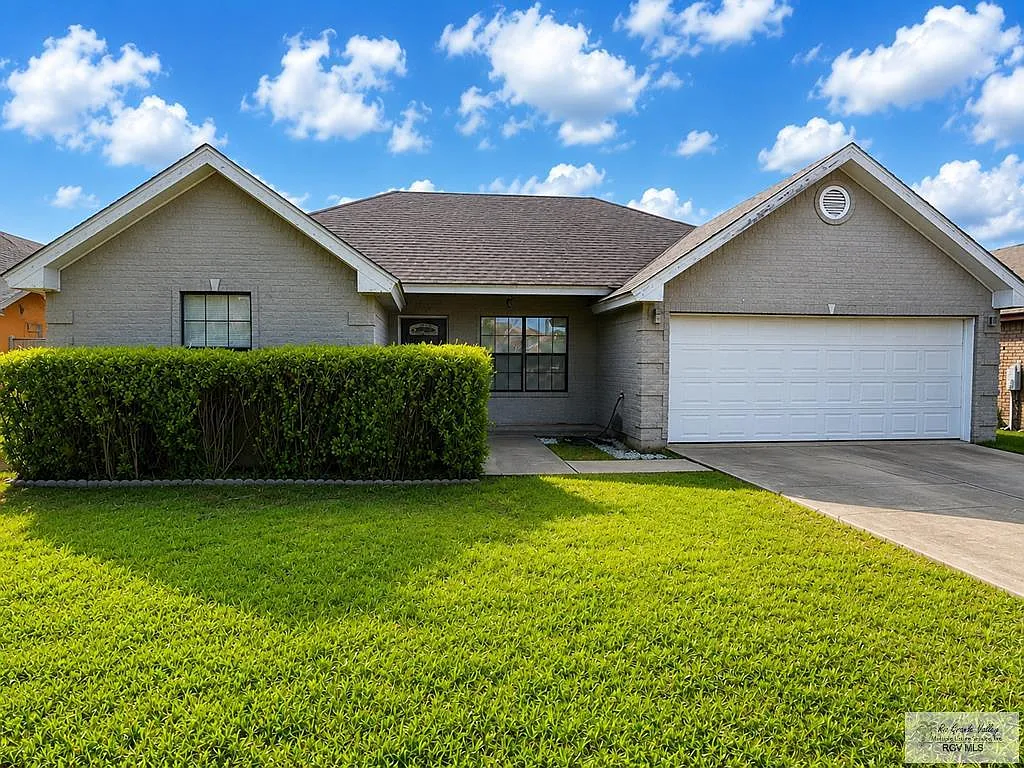 3 bed, 2.0 bath, 1278 sqft, $1,700 — Photo 3