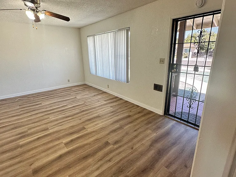 941 Leslie Dr — Photo 20