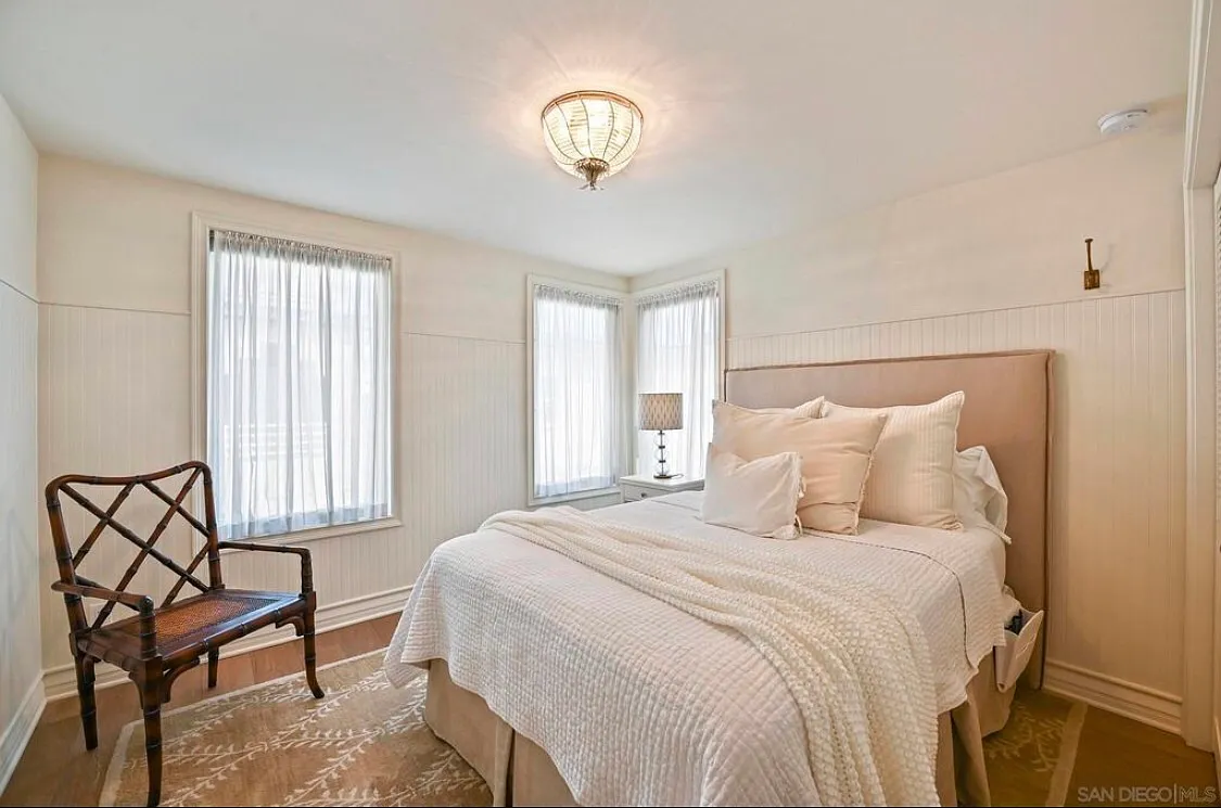 Photo 2 of 17 - 722 Cohasset Ct #1 - San Diego, CA Building Photo - 722 Cohasset Ct #1
