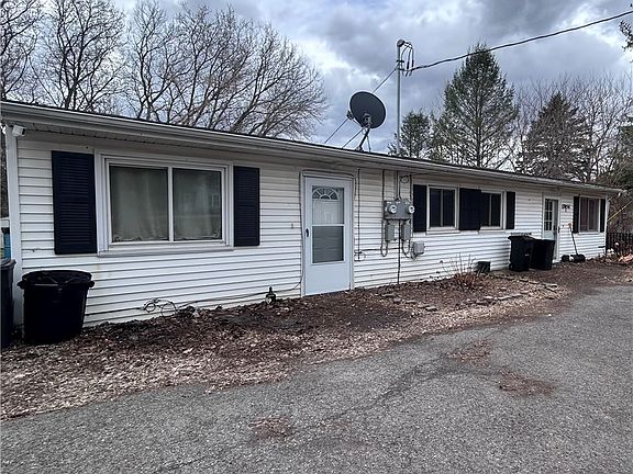 3rd image of 17056 Ridge Rd