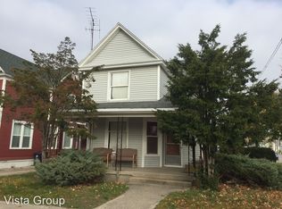 1 W 17th St, Holland, MI 49423
