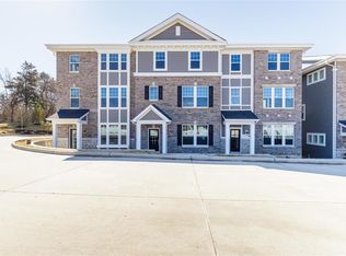 11229 Talamore Cir, Saint Louis, MO 63131