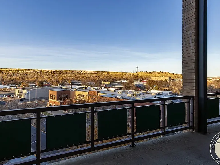 300 N 25th St #401 — Photo 4