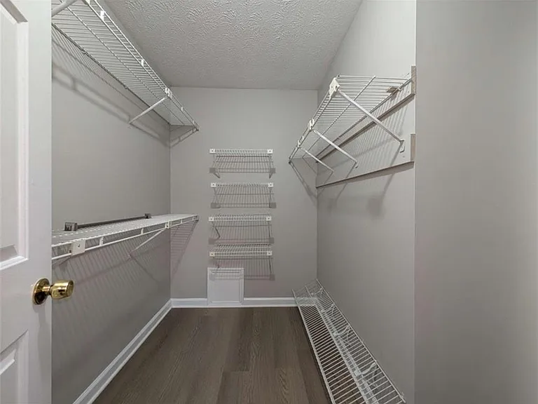 443 Cricket Ridge Ct — Photo 21