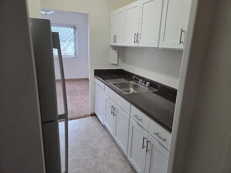 1220 N Pierce St — Photo 20