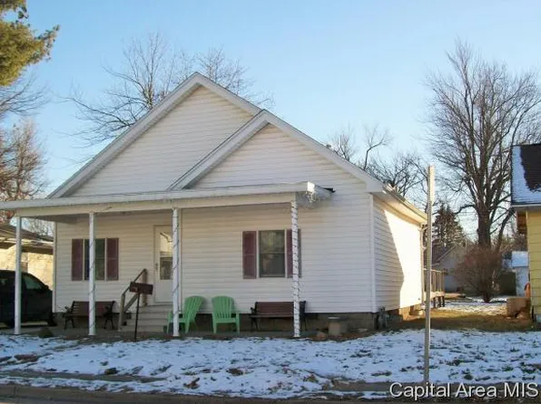 720 W Franklin St, Taylorville, IL 62568